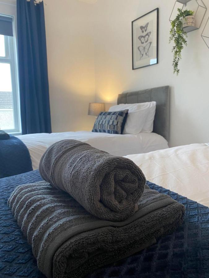 The Retreats 2 Kenfig Hill Pet Friendly 2 Bedroom Flat With King Size Bed Twin Beds And Sofa Bed Sleeps Up To 5 People Dış mekan fotoğraf