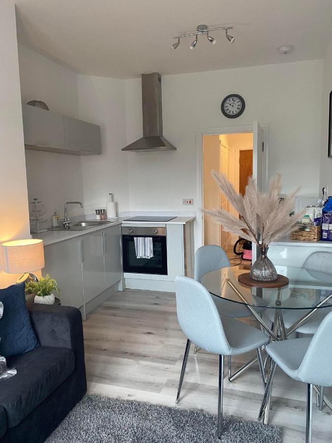 The Retreats 2 Kenfig Hill Pet Friendly 2 Bedroom Flat With King Size Bed Twin Beds And Sofa Bed Sleeps Up To 5 People Dış mekan fotoğraf